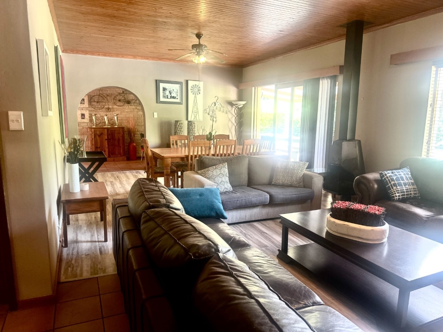 4 Bedroom Property for Sale in Bergsig Western Cape